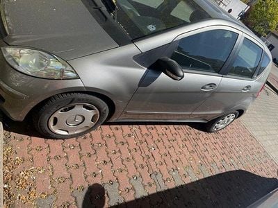 Gebraucht Mercedes A180 Elegance 109 PS (80 kW) 2007 Grau Van / Kleinbus