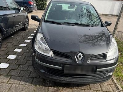 Gebraucht Renault Clio III 75 PS (55 kW) 2014 Kleinwagen