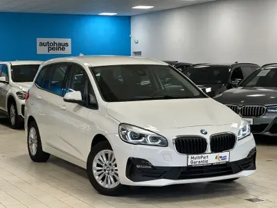 Używany BMW 218 Advantage 136 KM (100 kW) 2022 Biały Minivan