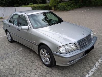 Mercedes C180