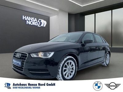 Schwarz Gebraucht 2015 Audi A3 Attraction Limousine | 12.888 € (Guter Preis)