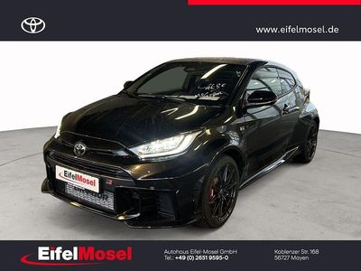 Neu Toyota Yaris 280 PS (205 kW) 2025 Schwarz Limousine