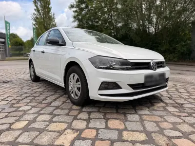Gebraucht VW Polo 65 PS (47 kW) 2018 Weiß Kleinwagen