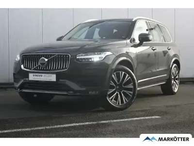 Gebraucht Volvo XC90 Momentum 235 PS (172 kW) 2022 Grau SUV