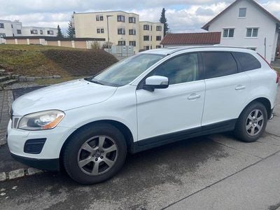 Gebraucht Volvo XC60 Summum 205 PS (150 kW) 2011 Weiß SUV