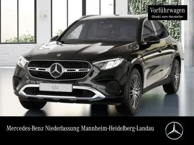 Gebraucht Mercedes GLC200 204 PS (150 kW) 2026 Unilack schwarz uni SUV