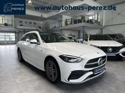 Gebraucht Mercedes 300 AMG 197 PS (144 kW) 2024 Unilack polarweiß Kombi