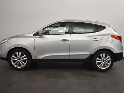 Gebraucht Hyundai ix35 Premium 184 PS (135 kW) 2010 Silber SUV