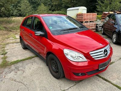 gebraucht Mercedes B170 sehr gepflegt, wenig Kilometer