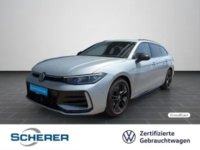 Gebraucht VW Passat R-line 150 PS (110 kW) 2025 Oyster silver metallic (metallic) Kombi