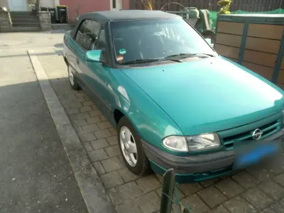 Gebraucht Opel Astra Cabriolet 115 PS (84 kW) 1994 Blau Cabrio