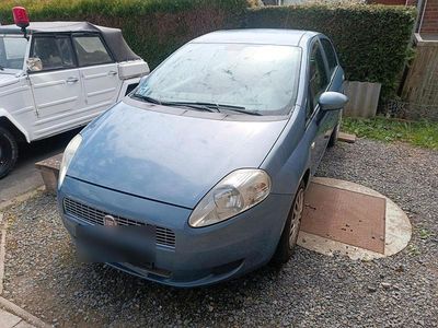 Blau Gebraucht 2009 Fiat Punto Kleinwagen | 1.500 €
