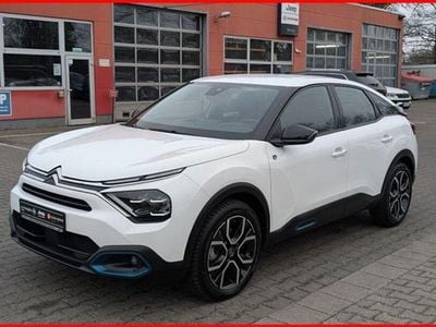 Weiß Gebraucht 2022 Citroën e-C4 Feel Limousine | 15.950 € (Guter Preis)