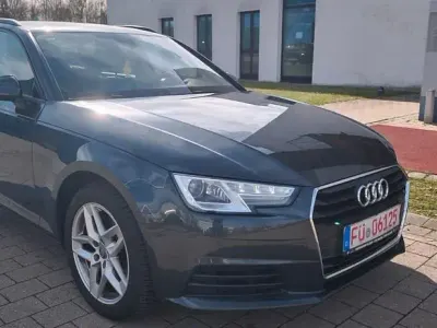 Gebraucht Audi A4 Sport 150 PS (110 kW) 2016 Grau Kombi