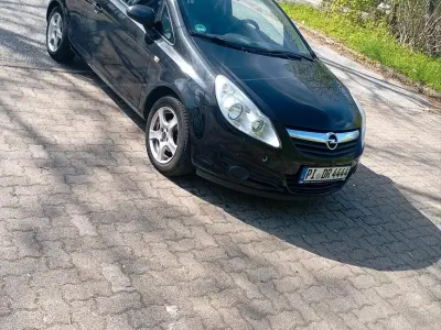 Używany Opel Corsa 80 KM (58 kW) 2009 Czarny Hatchback