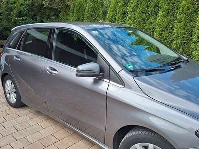 Mercedes B180