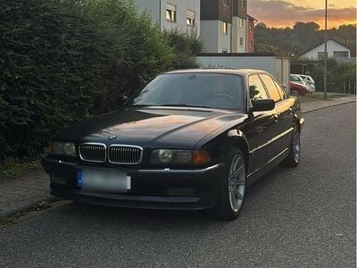 Gebraucht BMW 728 193 PS (141 kW) 1998 Schwarz Limousine