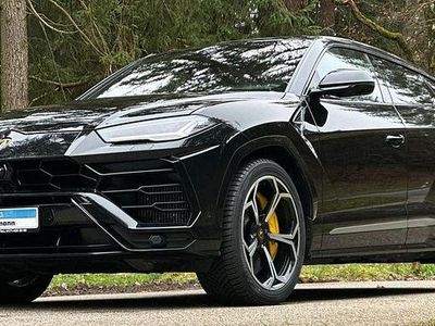Schwarz Gebraucht 2020 Lamborghini Urus SUV | 178.990 € (Etwas zu teuer)
