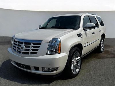 Gebraucht Cadillac Escalade 409 PS (300 kW) 2013 Weiß SUV