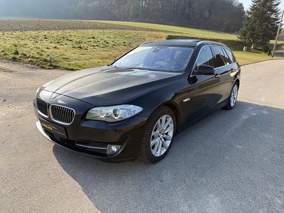 Gebraucht BMW 525 Sport Line 218 PS (160 kW) 2012 Schwarz Kombi