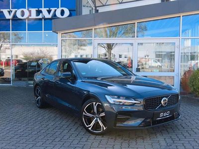 Gebraucht Volvo S60 Plus 197 PS (144 kW) 2023 Blau Limousine