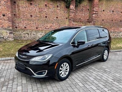 Gebraucht Chrysler Pacifica 291 PS (214 kW) 2019 Schwarz Van / Kleinbus