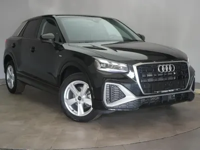 Gebraucht Audi Q2 S-Line 150 PS (110 kW) 2025 Schwarz SUV