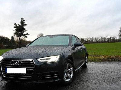 Grau Gebraucht 2016 Audi A4 Ambiente Limousine | 16.799 € (Fairer Preis)