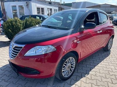 Gebraucht Lancia Ypsilon 69 PS (50 kW) 2013 Rot Kleinwagen