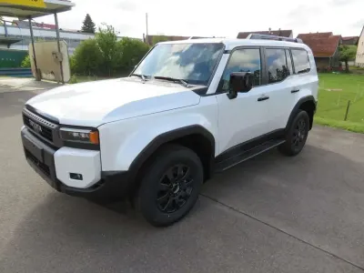 Neu Toyota Land Cruiser Executive 205 PS (150 kW) 2026 Weiß SUV