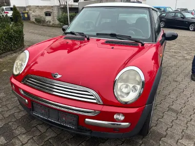 Usata Mini Cooper 116 CV (85 kW) 2002 Rosso Utilitaria