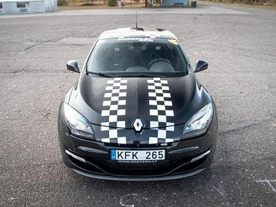 Gebraucht Renault Mégane III 265 PS (194 kW) 2013 Schwarz Coupé