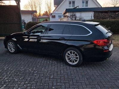 Gebraucht BMW 520 190 PS (139 kW) 2019 Schwarz Kombi