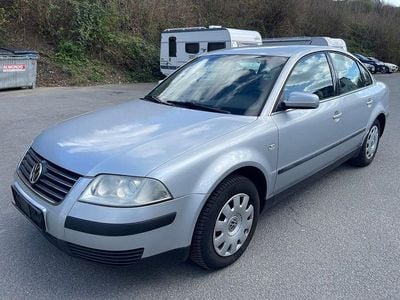 Second-hand VW Passat Comfortline 116 CP (85 kW) 2001 Argintiu Berlinǎ