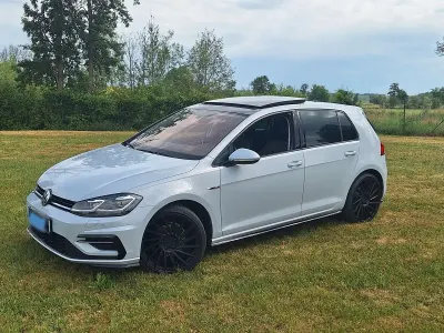 Gebraucht VW Golf VII Highline 150 PS (110 kW) 2017 Weiß Limousine