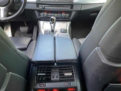 gebraucht BMW 520 d xDrive A - M Packet, AHK, Standheizung