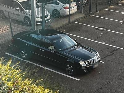 Gebraucht Mercedes E280 231 PS (169 kW) 2006 Schwarz Limousine
