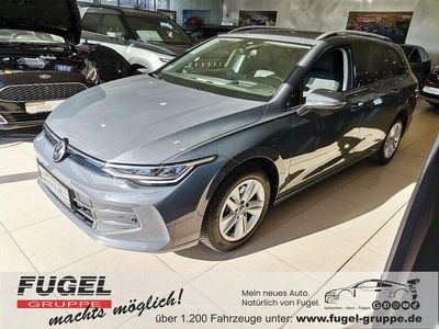 Gebraucht VW Golf VIII Life 200 PS (147 kW) 2024 Delfingrau metallic Kombi