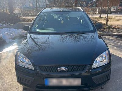 Gebraucht Ford Focus Trend 101 PS (74 kW) 2006 Schwarz Kombi