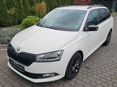 Weiß Gebraucht 2022 Skoda Fabia Ambition Kombi | 15.560 € (Guter Preis)