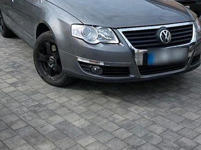 Gebraucht VW Passat 140 PS (102 kW) 2006 Grau Kombi