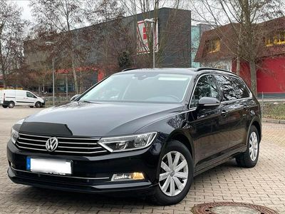 Gebraucht VW Passat 150 PS (110 kW) 2018 Schwarz Kombi