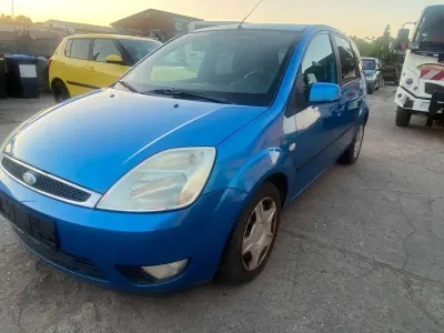 Gebraucht Ford Fiesta Trend 80 PS (58 kW) 2005 Blau Kleinwagen