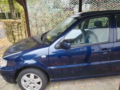 Second-hand VW Polo Basis 50 CP (36 kW) 1999 Maro