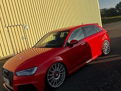 Gebraucht Audi RS3 Black Edition 367 PS (269 kW) 2015 Rot Limousine
