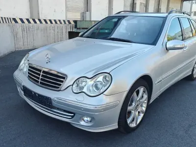 Używany Mercedes C320 Avantgarde 224 KM (164 kW) 2005 Srebrny Kombi