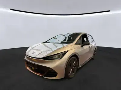 Usata Cupra Born 150 kW (204 CV) 2022 Argento Utilitaria