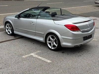 Silber Gebraucht 2009 Opel Astra Cabriolet OPC Cabrio | 9.900 € (Teuer)