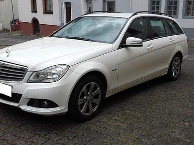 Usata Mercedes C200 Elegance 136 CV (100 kW) 2011 Bianco Berlina