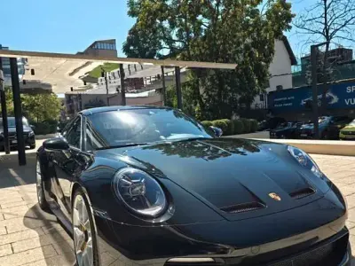 Gebraucht Porsche 992 510 PS (375 kW) 2024 Grün